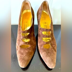 BRUNO MAGLI Vintage brown suede low-to-medium heels.  Size 8.5 AAAA